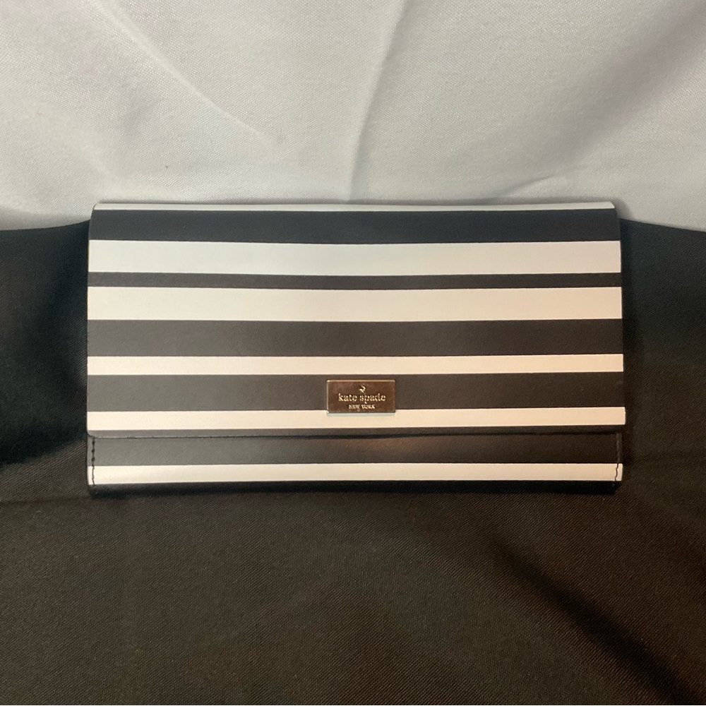 Kate Spade ♠️ wallet